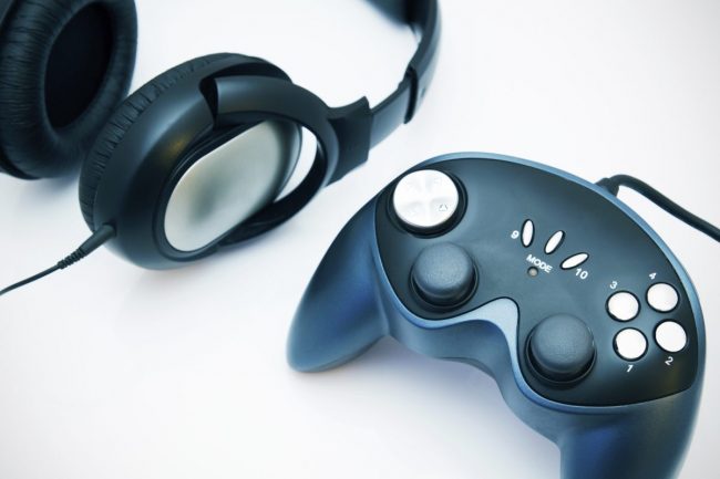 Headsets, mice and gamepads: PC gamers love special accessories
