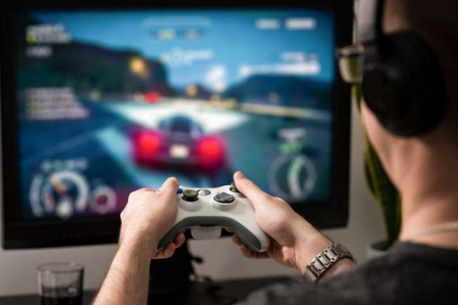 Gamers are spending more on fee-based online networks